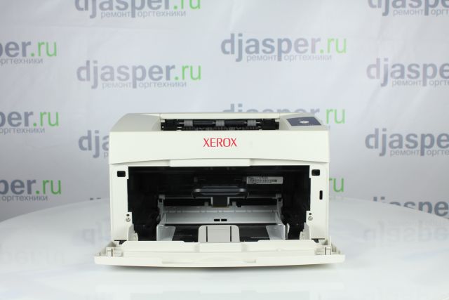 Извлеките картридж Xerox Phaser 3117 