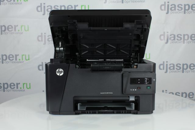 Извлеките картридж HP LaserJet Pro M125ra 