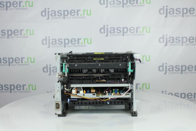 Отсоедините разъем питания и провод заземления HP LaserJet 1320 